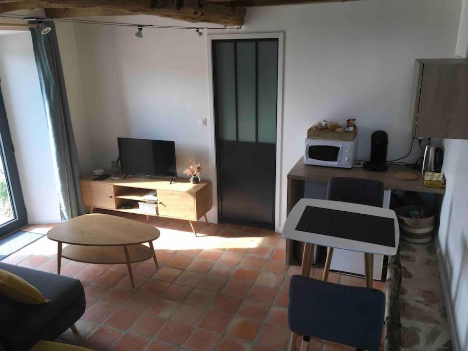 Logement Agreable A La Campagne Saint-Symphorien  Exterior foto